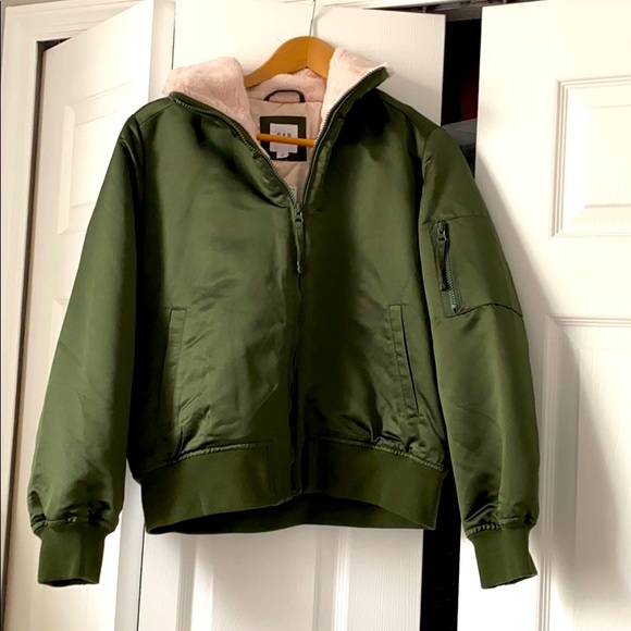 New Green Fuzzy Jacket - Picture 1 of 3